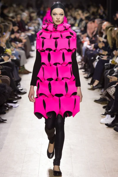 Look 12